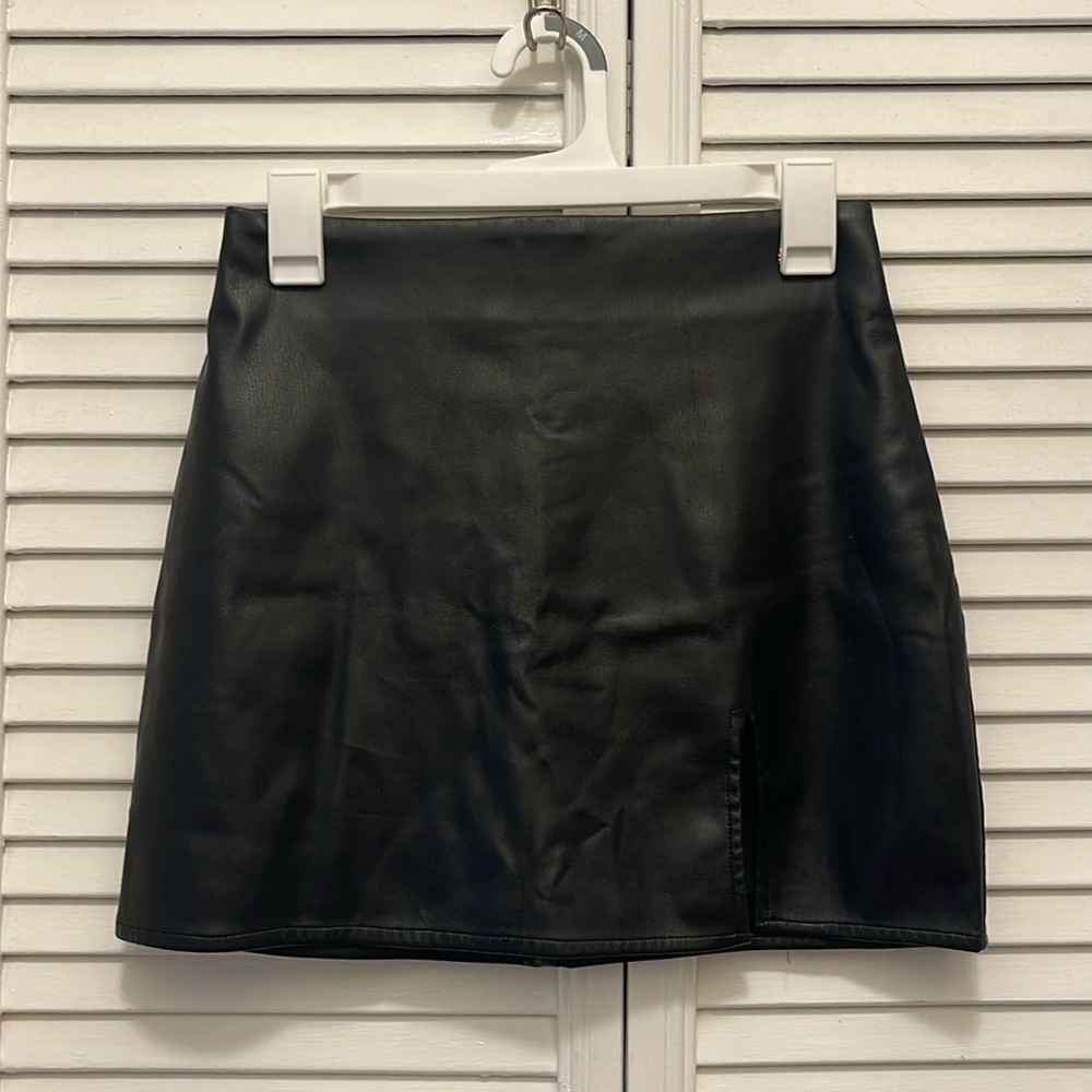 beginning boutique leather mini skirt with slit